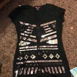 Black designed cut tee shirt